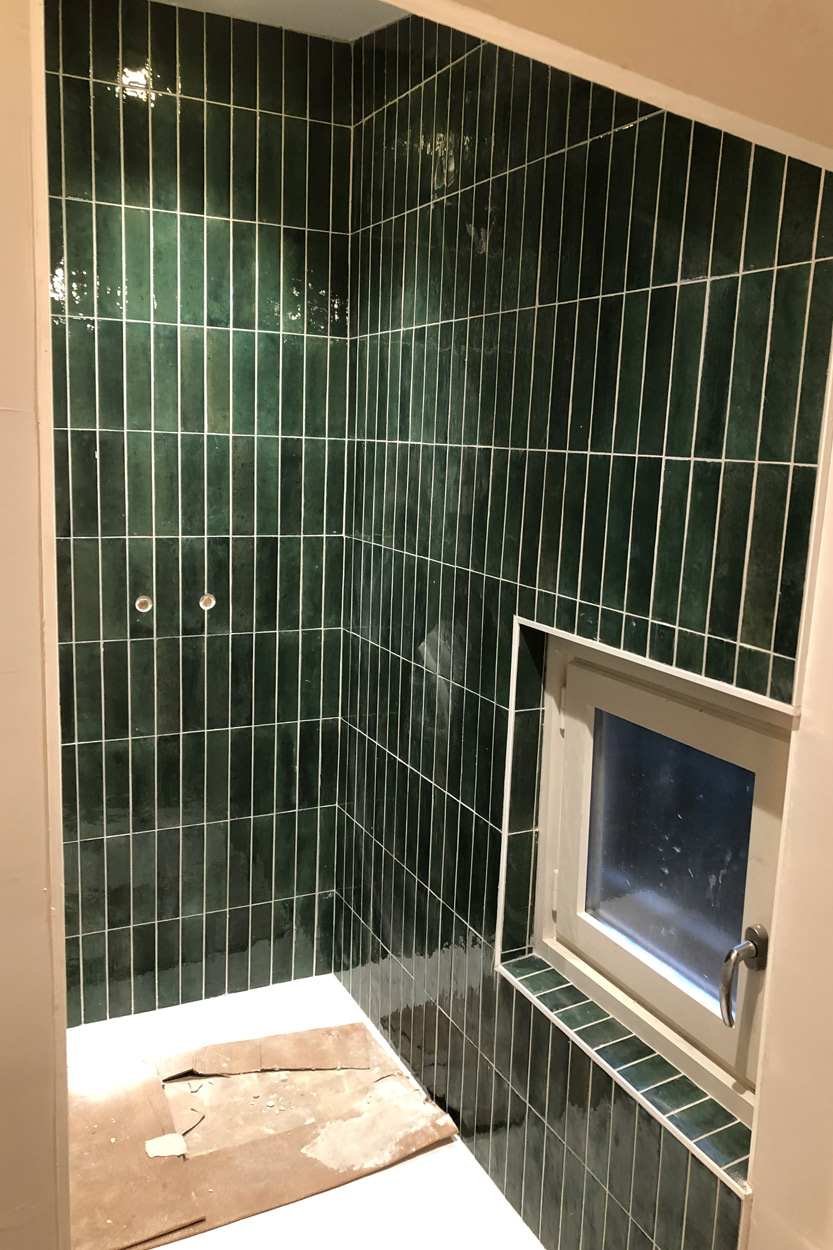 Carrelage Denguin, Carrelage Jurançon, Carrelage Pau, Carreleur Denguin, Carreleur Jurançon, Carreleur Pau, Dégât des eaux salle de bain Denguin, Dégât des eaux salle de bain Jurançon, Dégât des eaux salle de bain Pau, Remplacement baignoire par douche Denguin, Remplacement baignoire par douche Jurançon, Remplacement baignoire par douche Pau, Rénovation de salle de bain Denguin, Rénovation de salle de bain Jurançon, Rénovation de salle de bain Pau, Salle de bain clé en main Denguin, Salle de bain clé en main Jurançon, Salle de bain clé en main Pau